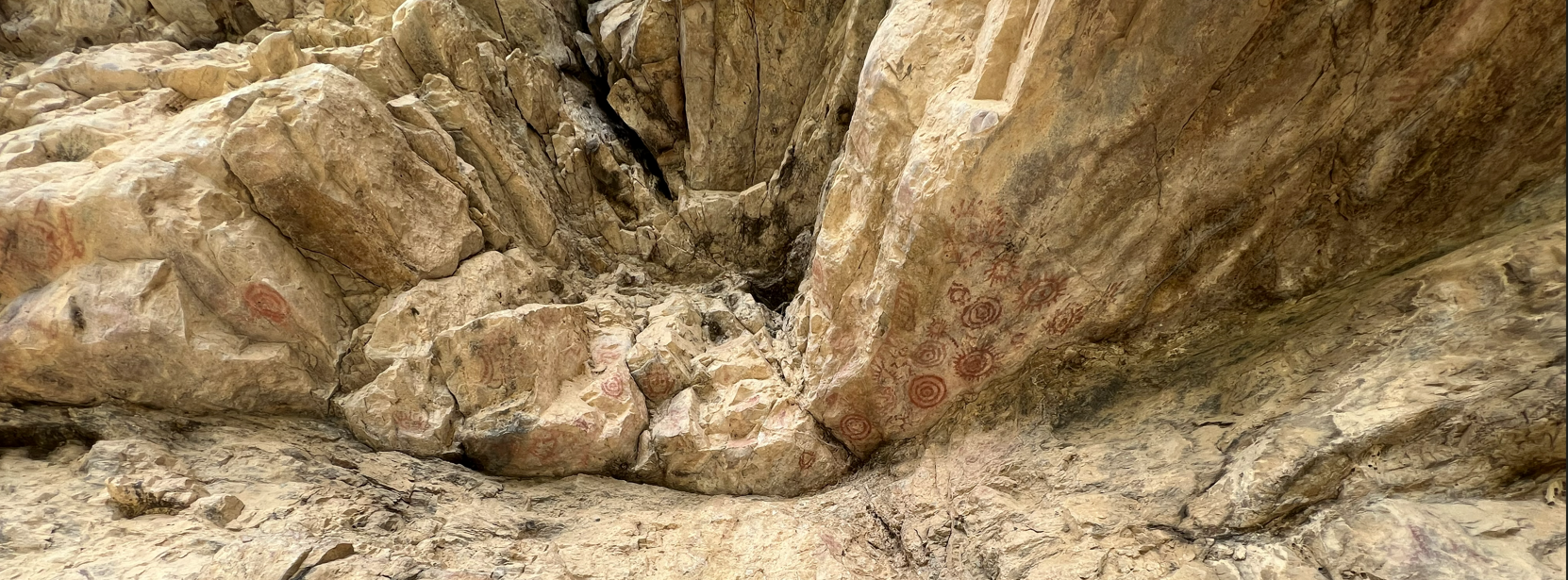 Ancient Muisca rock art pictograms at Sáchica, Boyacá, Colombia